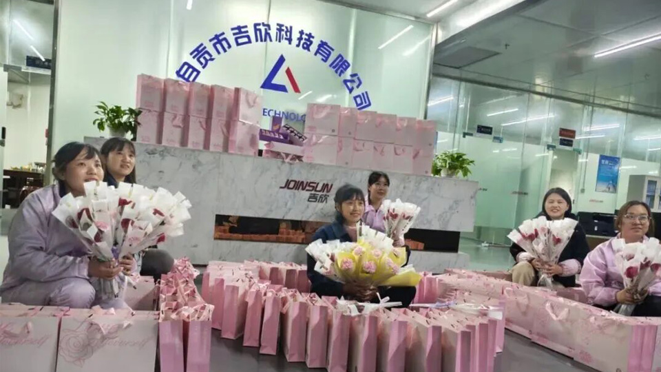 致敬她力量，开放她风采——口袋德州官网科技 进行庆祝“三八”国际妇女节主题活动